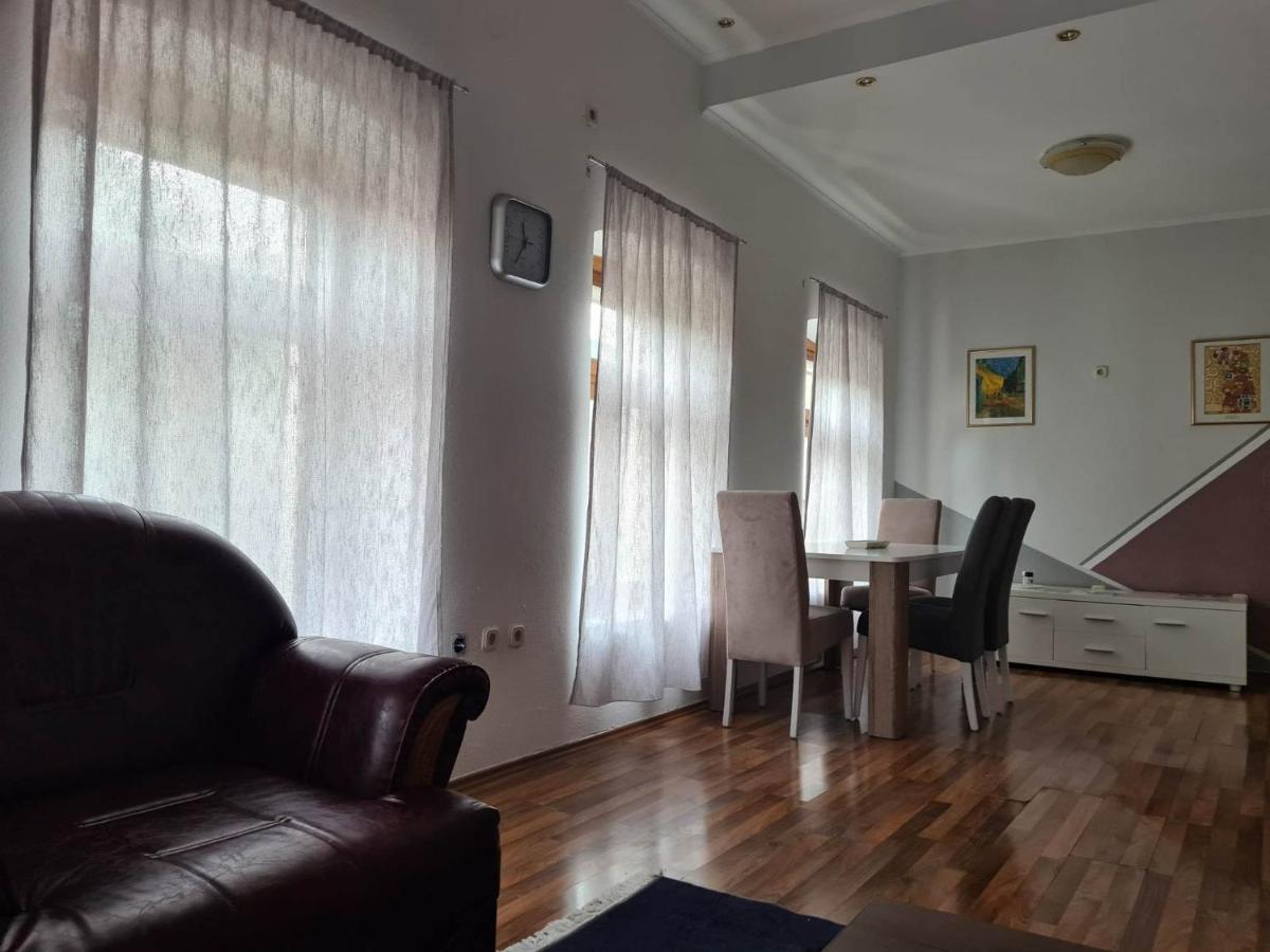 Stan Mostar-Mostovi Exteriör bild