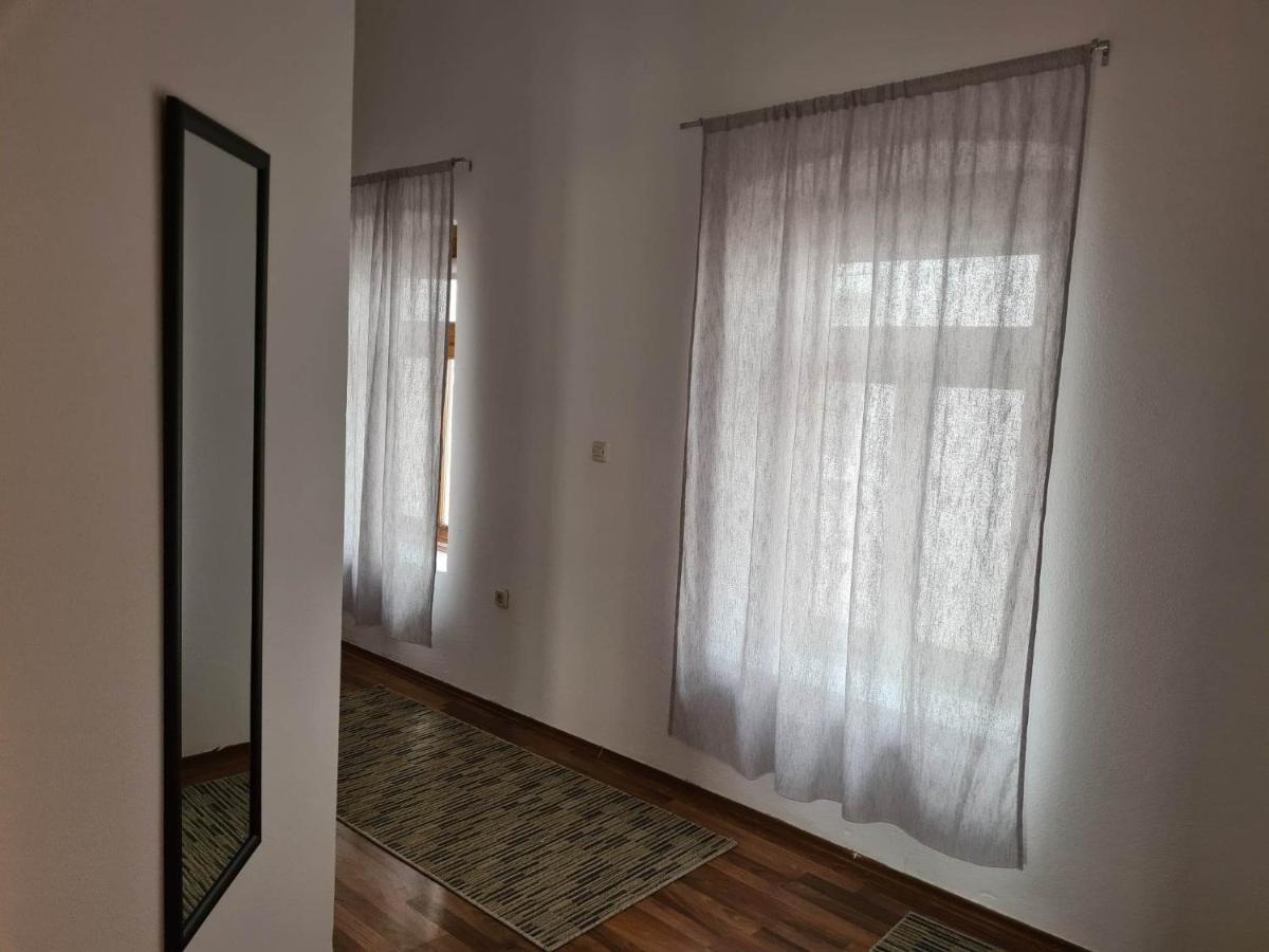 Stan Mostar-Mostovi Exteriör bild
